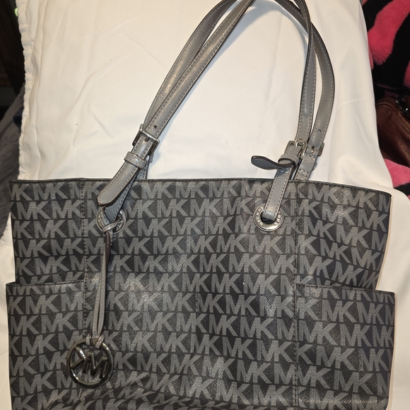 MICHAEL Michael Kors Charcoal and Silver Tote - Picture 2 of 6